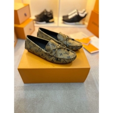 Louis Vuitton Low Shoes